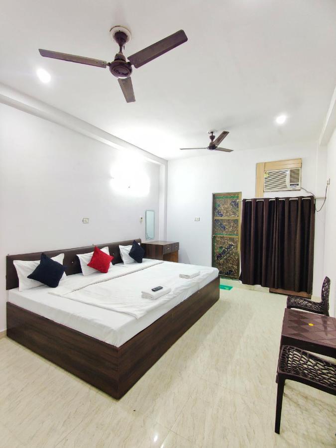 Kohinoor Guest House Varanasi Bagian luar foto