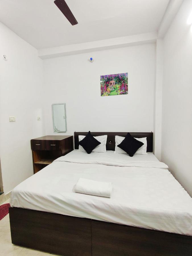 Kohinoor Guest House Varanasi Bagian luar foto