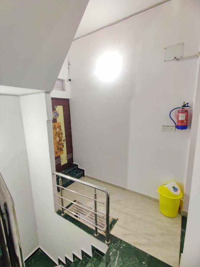 Kohinoor Guest House Varanasi Bagian luar foto